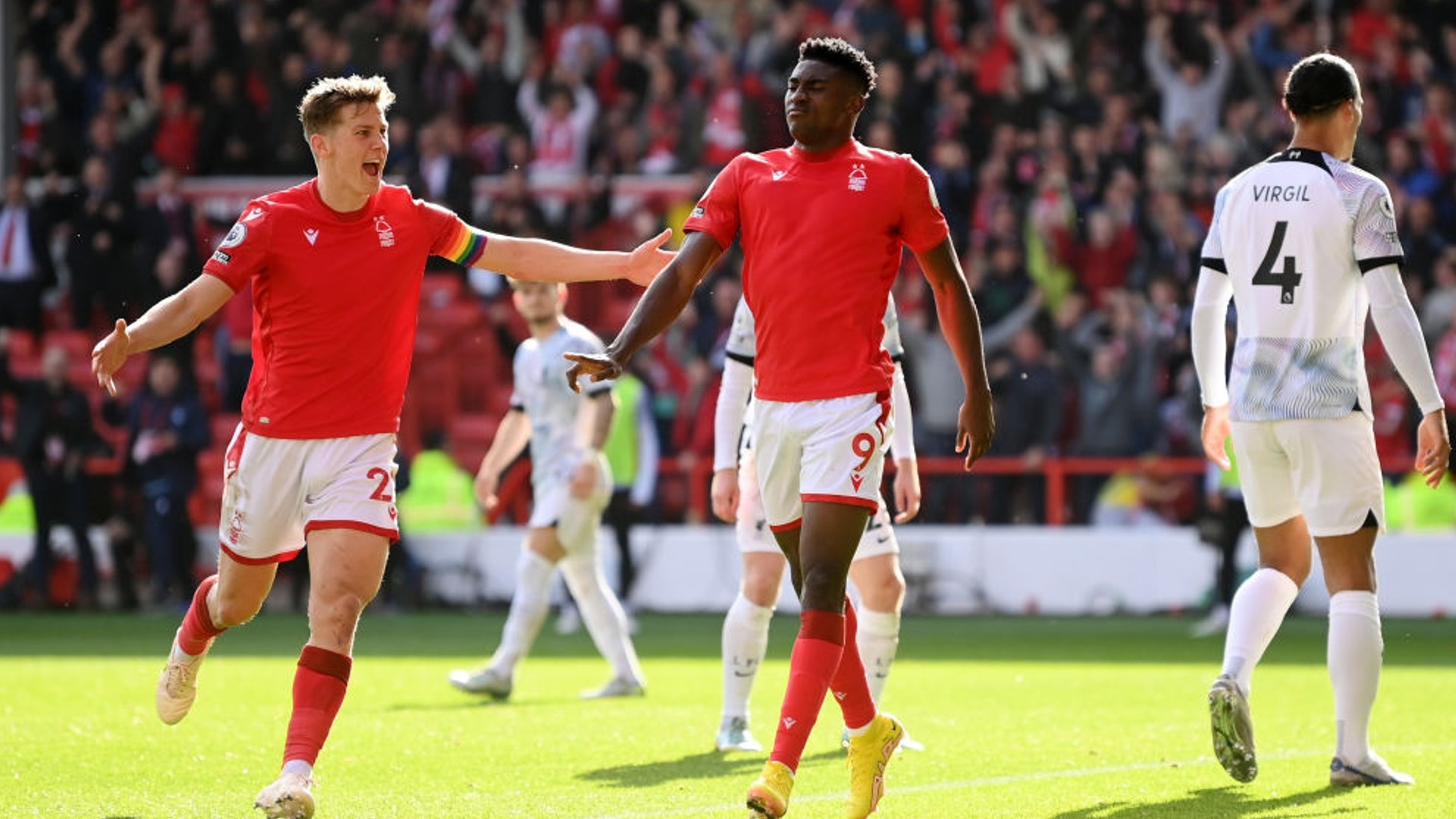 使曼联的进 使曼联的进